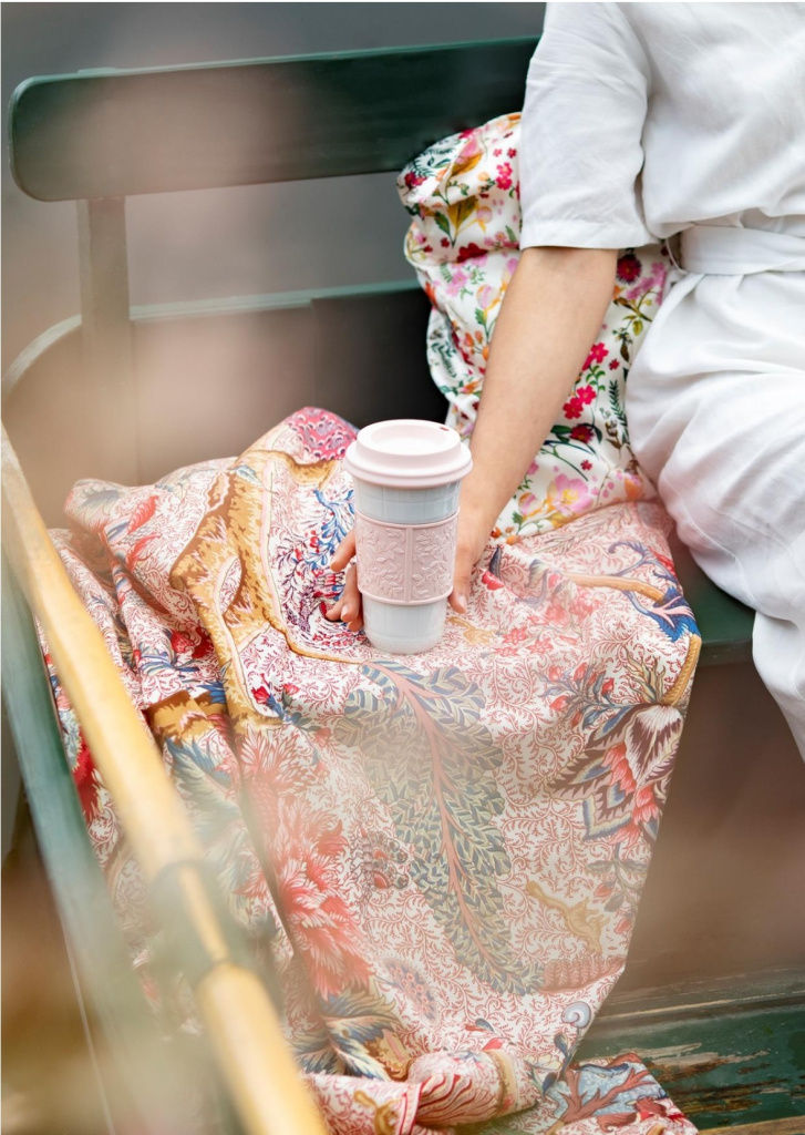 Кружка для напитков с собой Louvre 475 мл Bernardaud.jpg